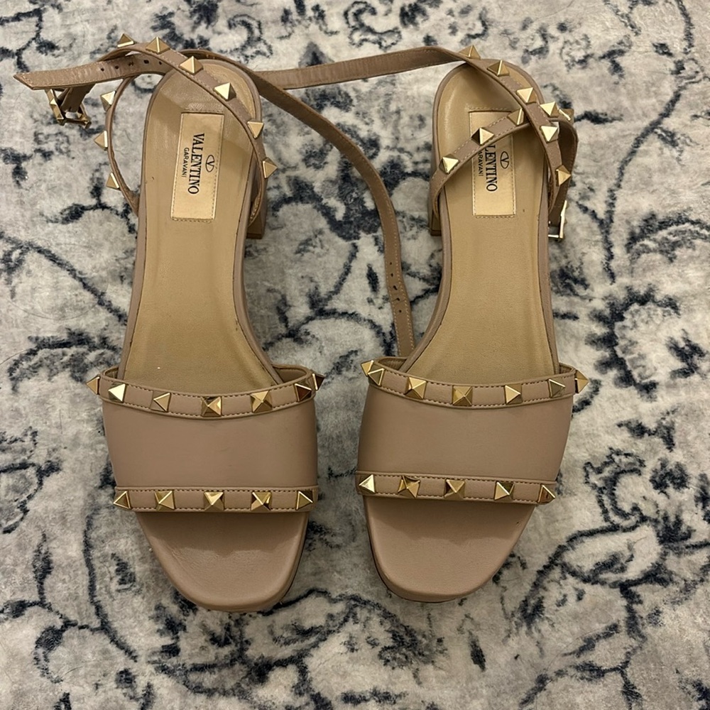 Authentic Valentino 38.5 platform sandals